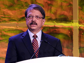 Dr. Skuta during the 2013 Academy Annual Meeting in New Orleans.